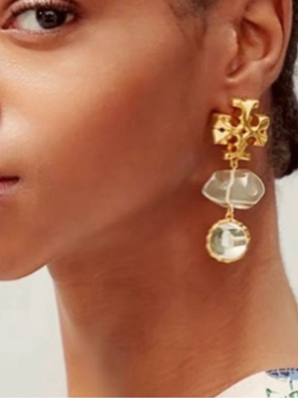 NWT GOLD PLATED /CRYSTAL DROP EARRINGS TORI BURCH.